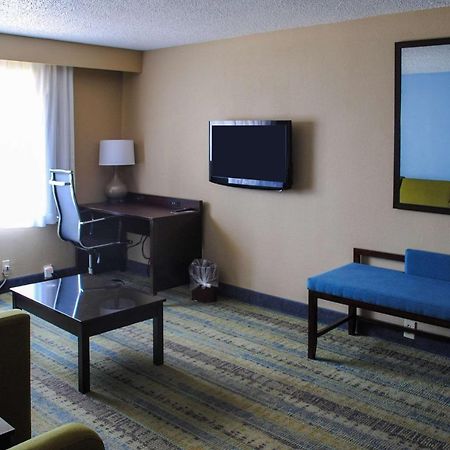Clarion Hotel Conference Center - North Lexington Luaran gambar