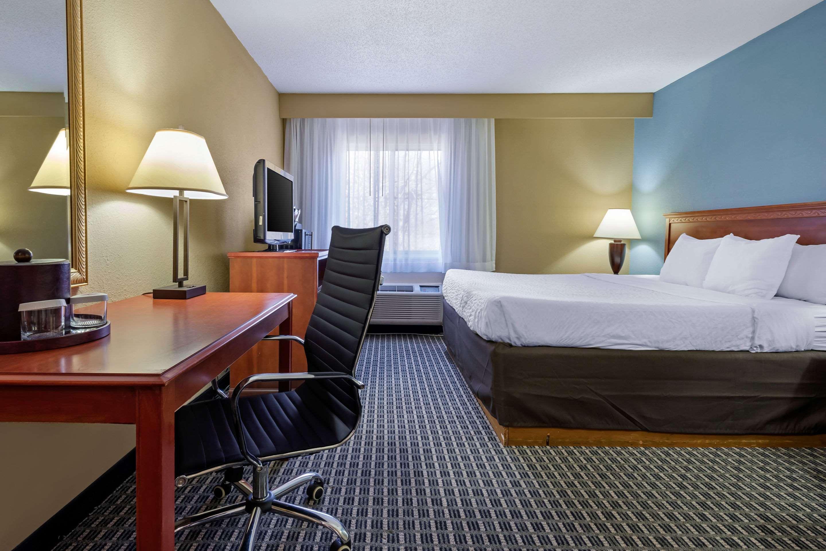 Clarion Hotel Conference Center - North Lexington Luaran gambar
