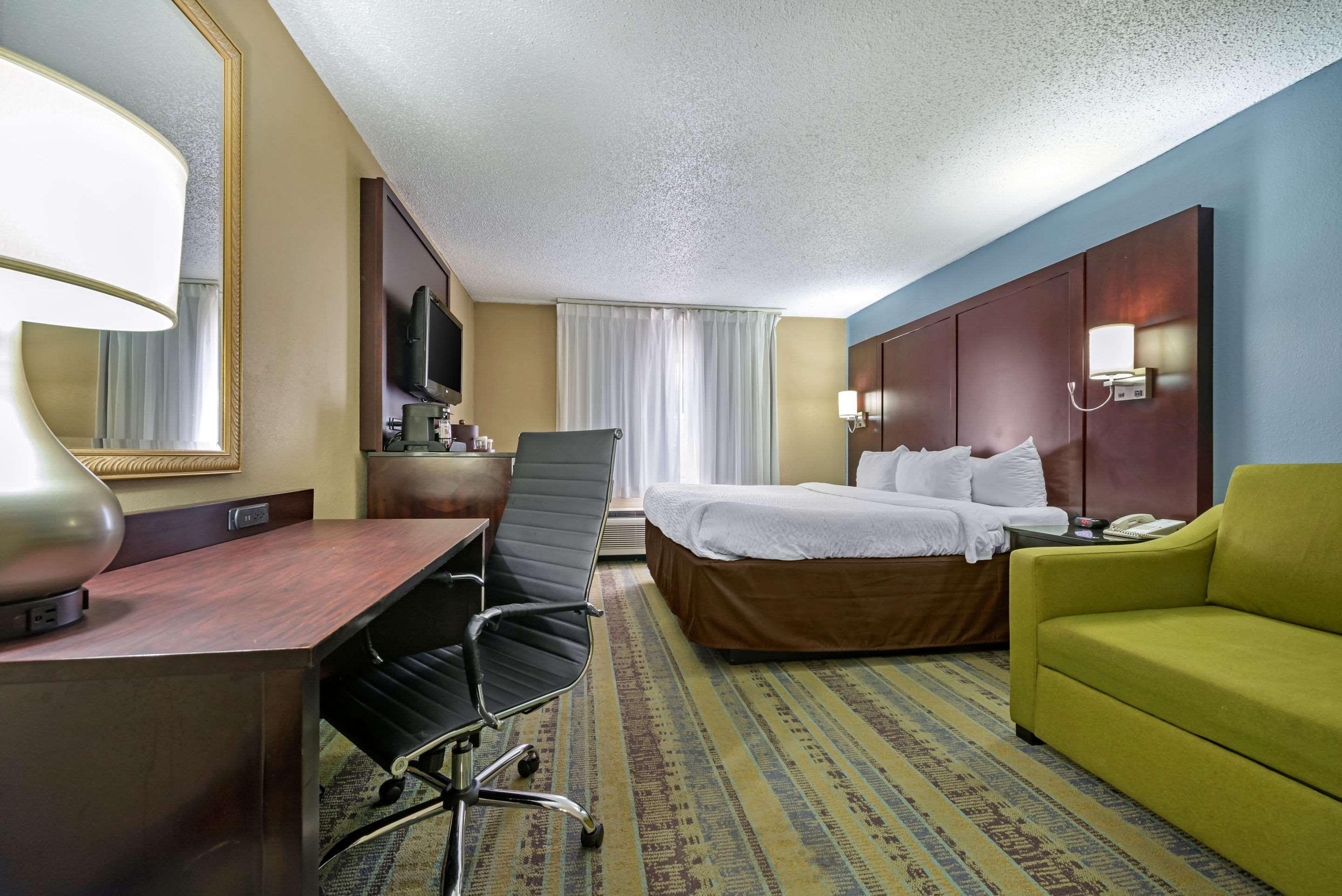 Clarion Hotel Conference Center - North Lexington Luaran gambar