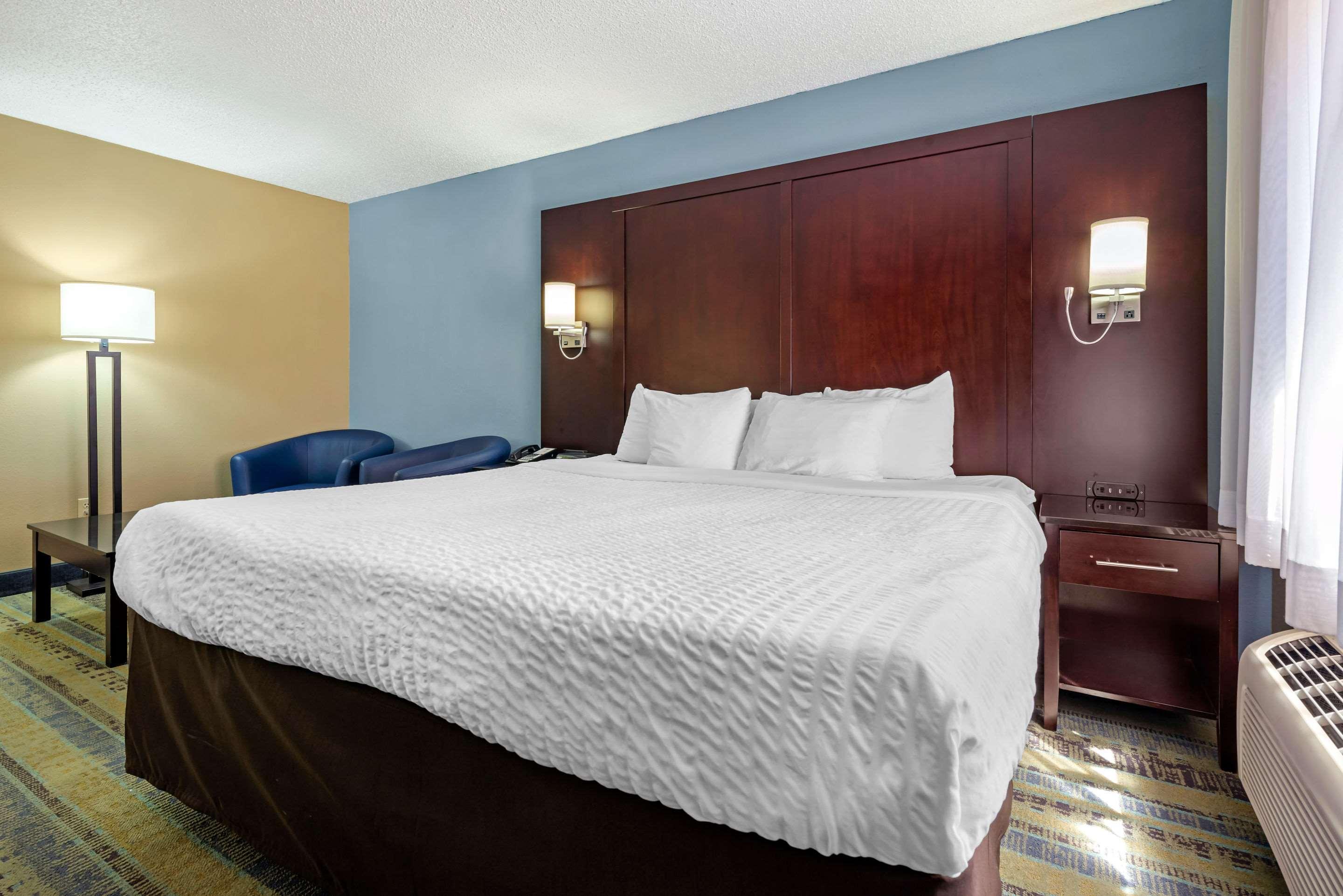 Clarion Hotel Conference Center - North Lexington Luaran gambar