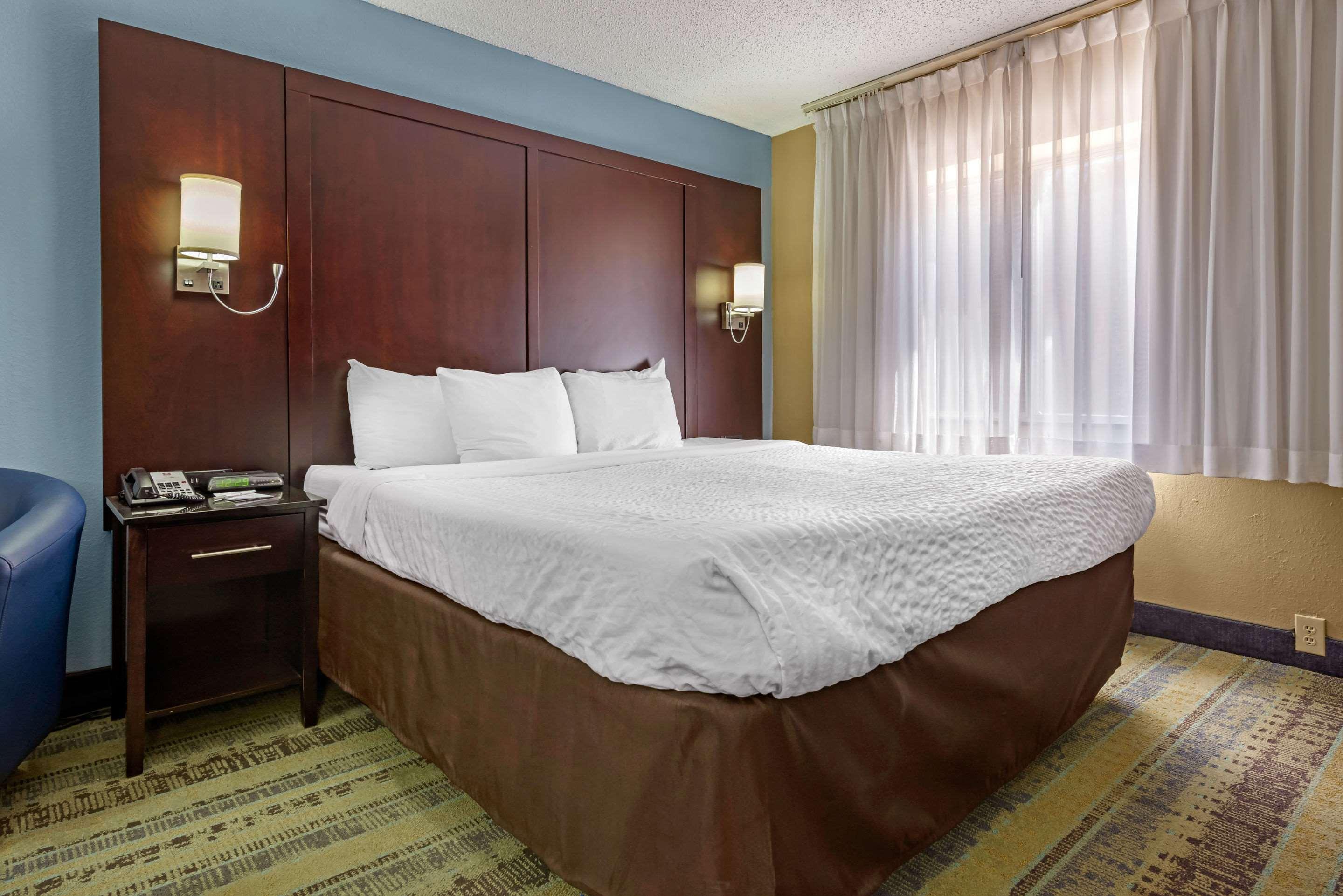 Clarion Hotel Conference Center - North Lexington Luaran gambar