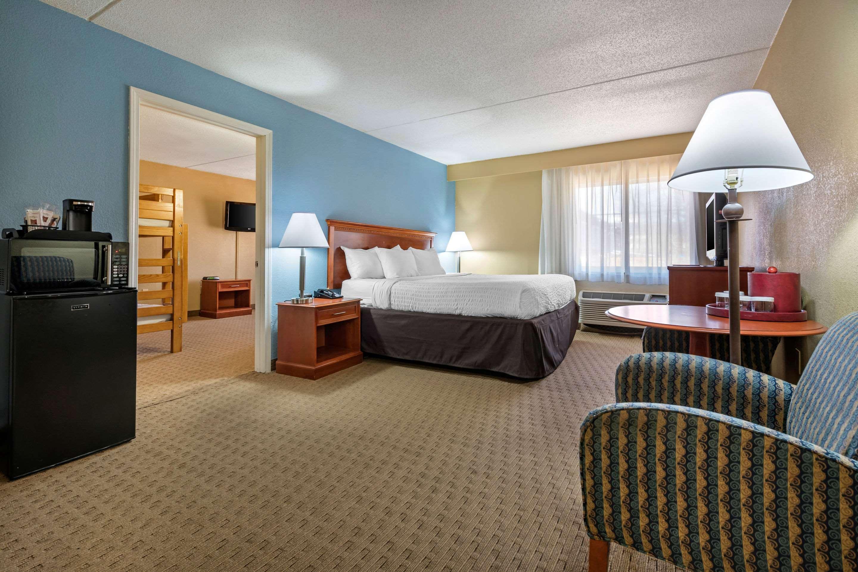 Clarion Hotel Conference Center - North Lexington Luaran gambar