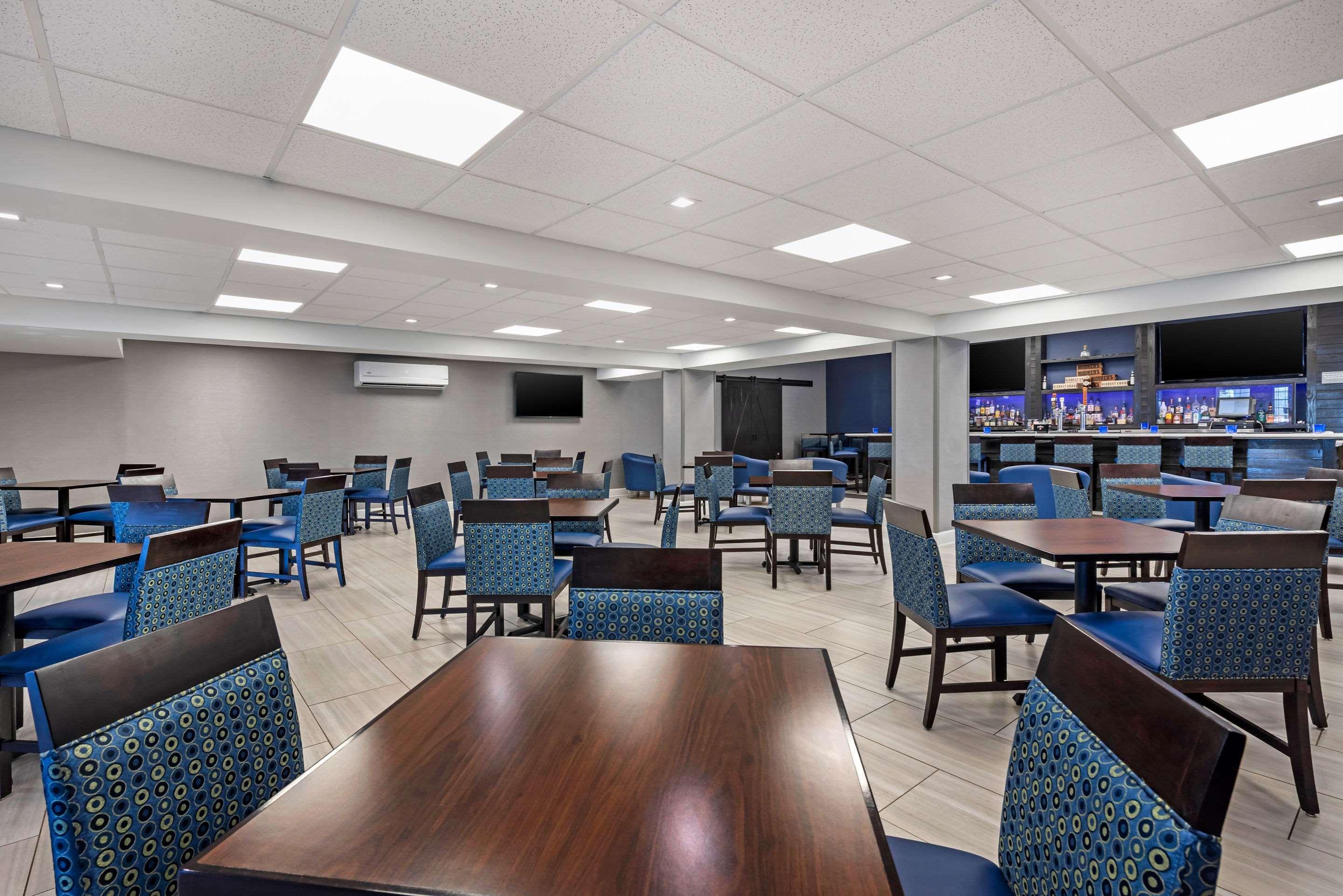 Clarion Hotel Conference Center - North Lexington Luaran gambar